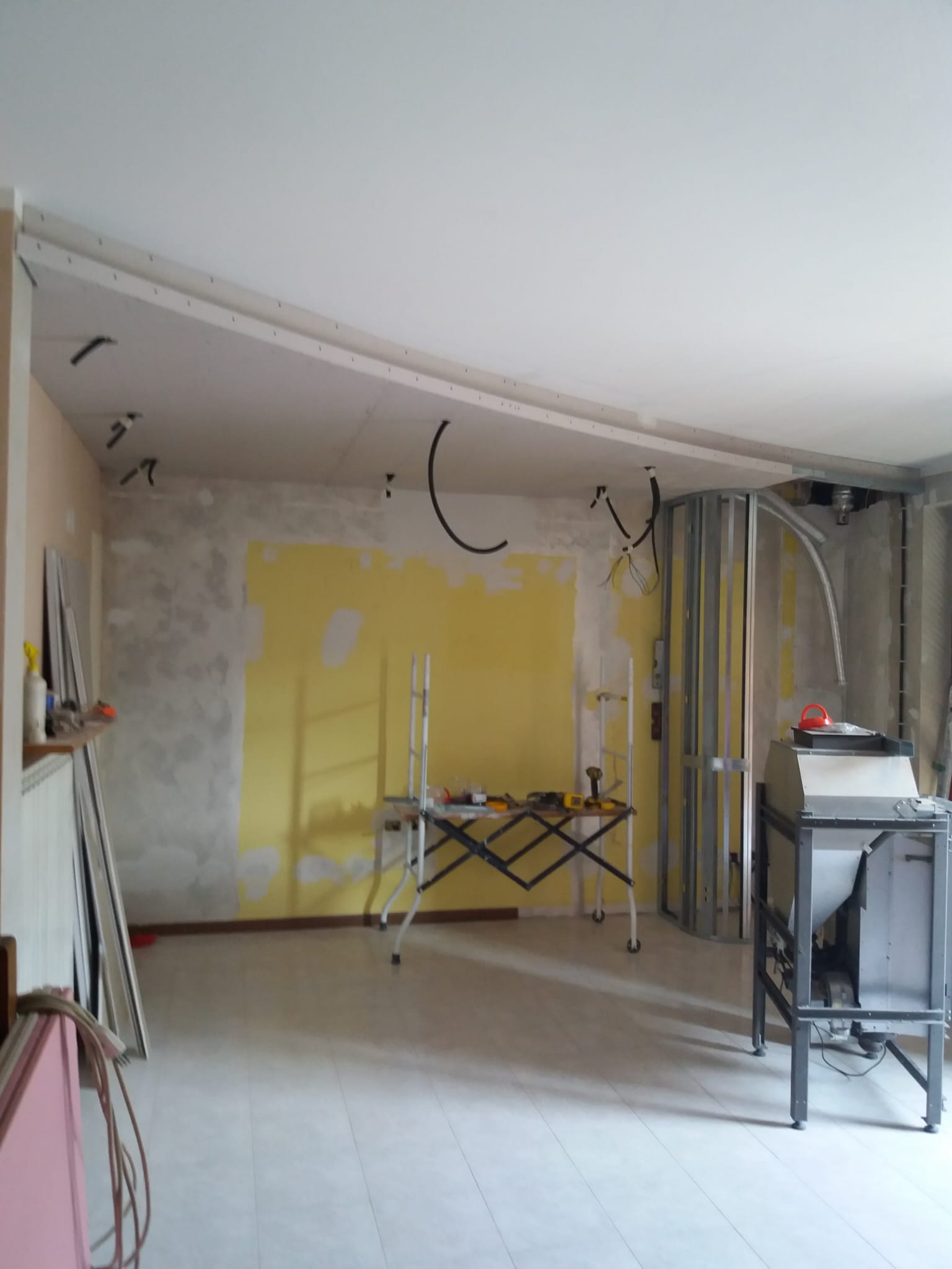 Velette per tende in cartongesso a Bergamo: montaggio e finiture CristEdil